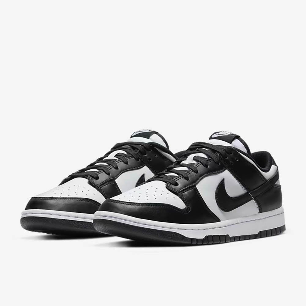 Nike Panda Dunks